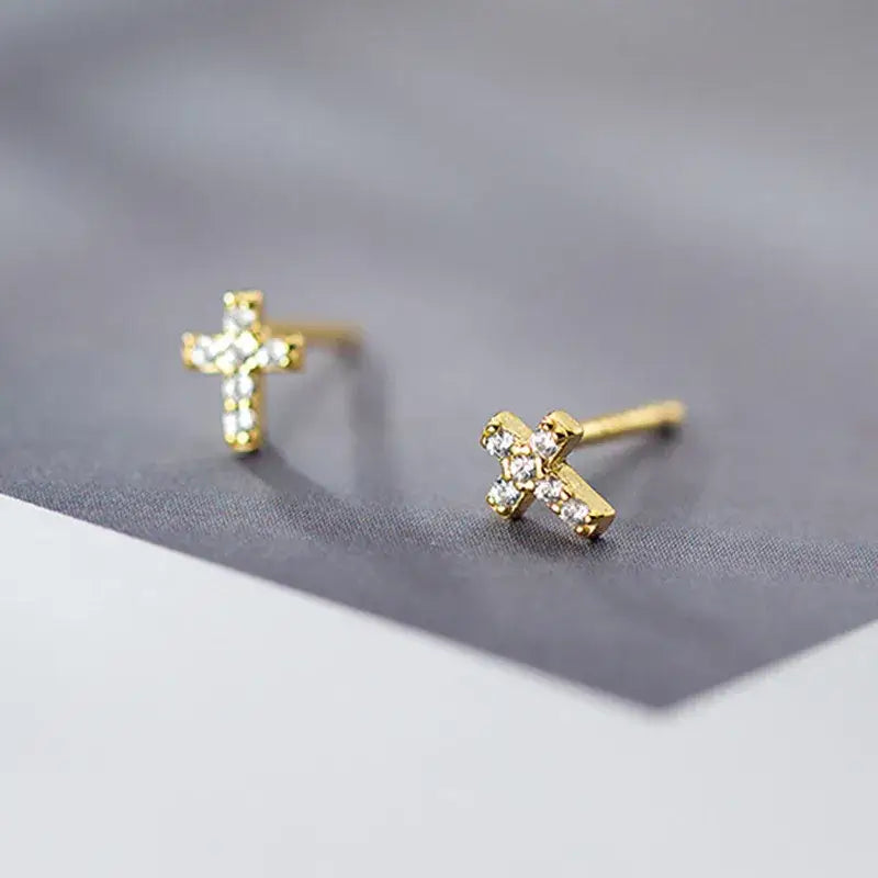"Mini Crystal Cross" studs(925 sterling silver)