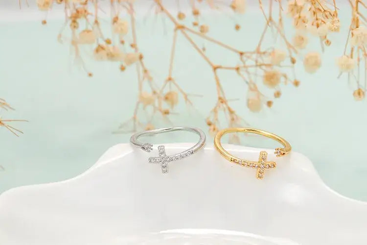 The "Crystal Cross" ring(Adjustable)