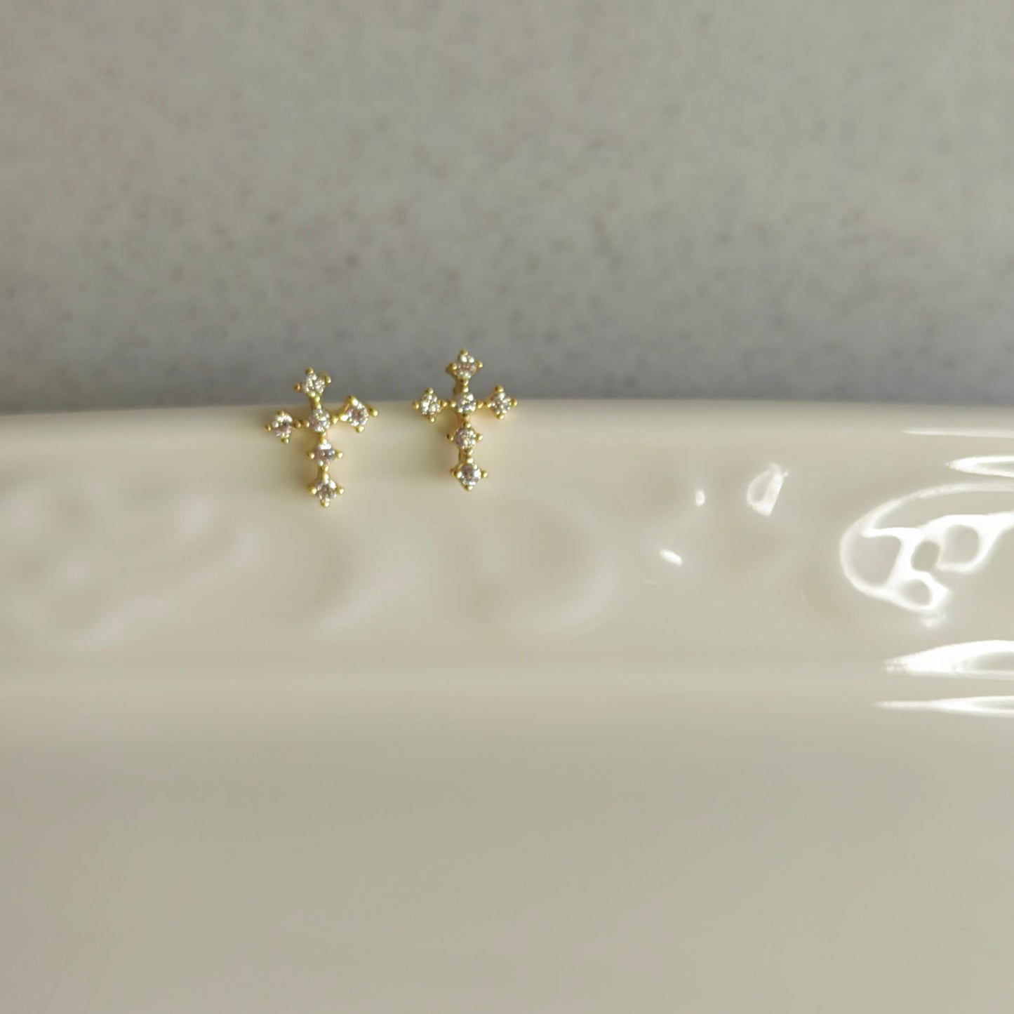 "Mini calvary" earrings(925 sterling silver)