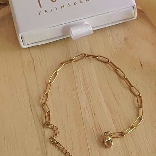 Paperclip bracelet